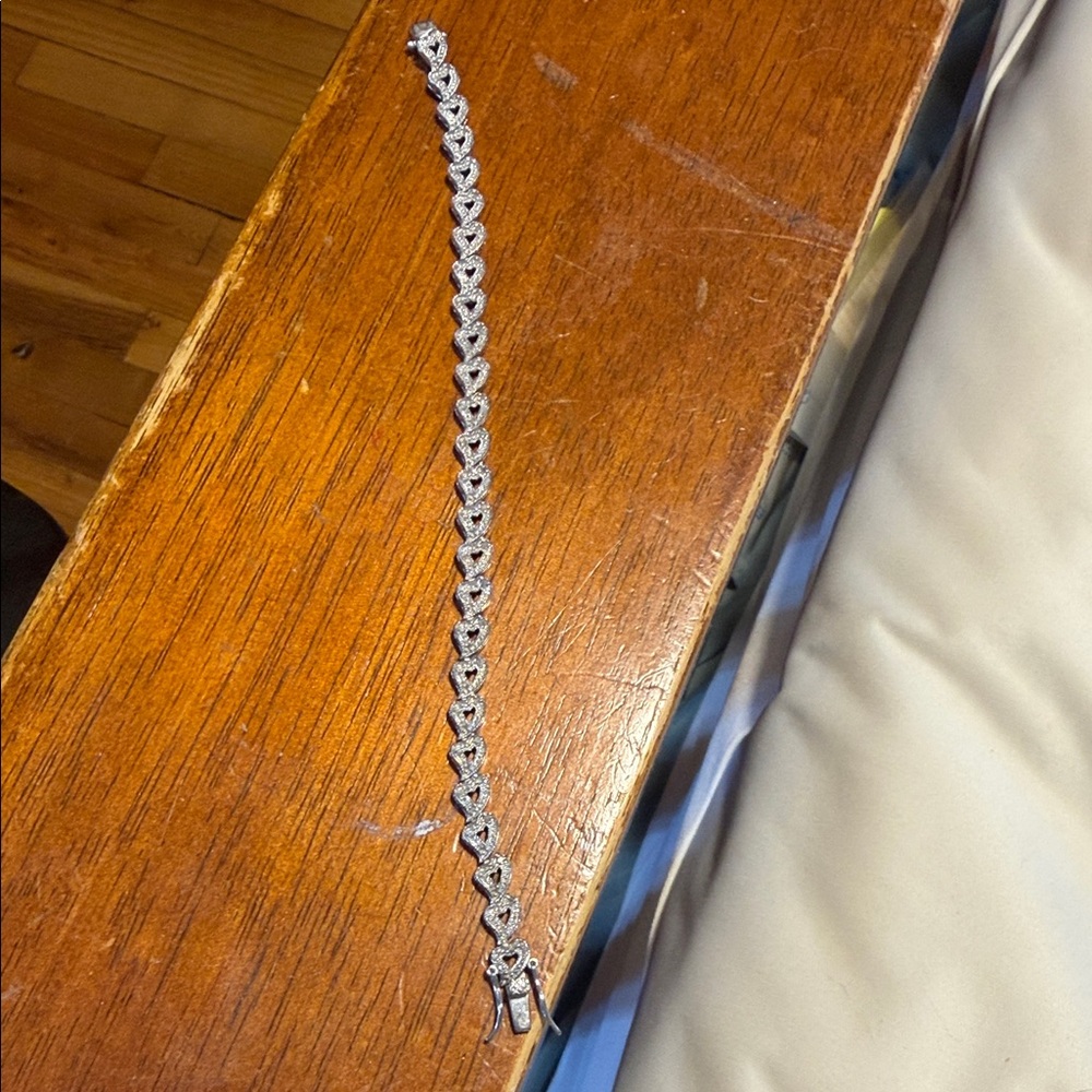 Silver Heart Link Bracelet